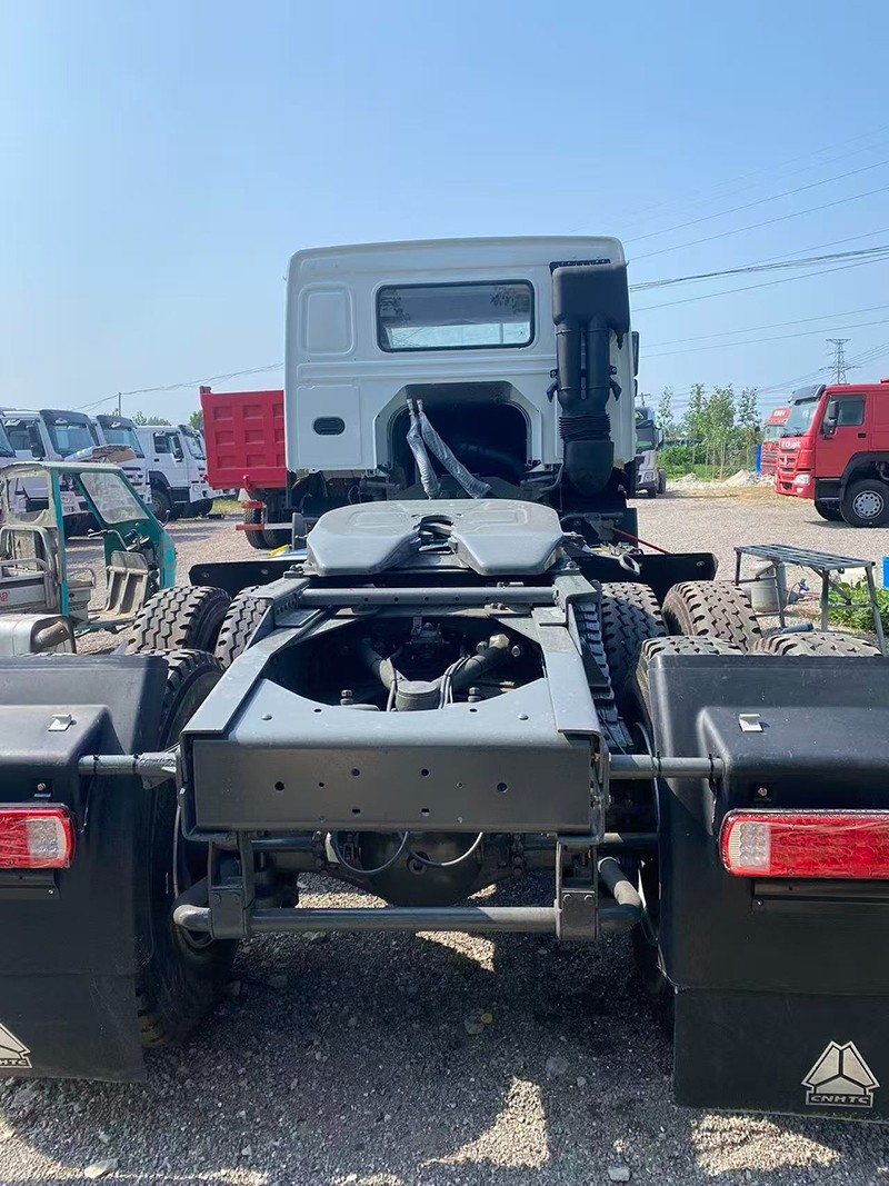 6x4 10 Wheel Tractor Head For Howo price